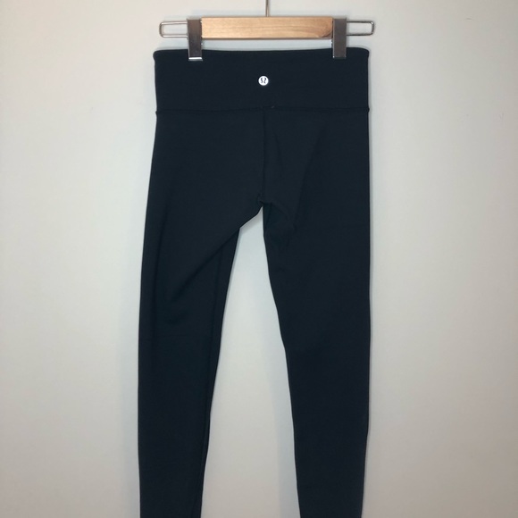 UNWORN Lululemon Wunder Under | size 4 reversible - Picture 2 of 11